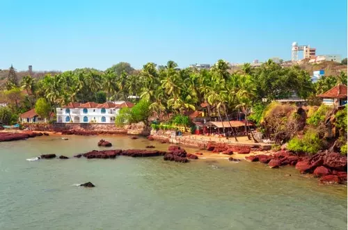 10 BEST PLACES TO VISIT IN GOA 