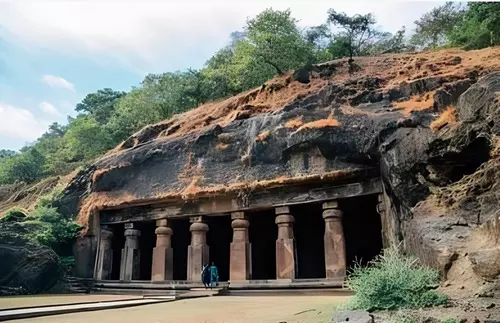 BreathTaking 20+ Places to Visit in Maharashtra 