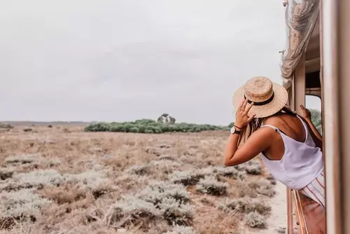 Do's and Don'ts While traveling